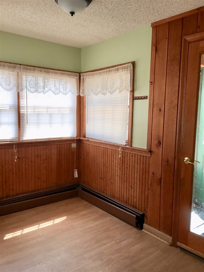 73 Paradise Rd, North Woodstock, NH 03262 - photo 3