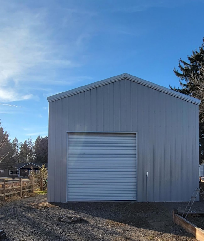 2021 SW 24th St, Redmond, OR 97756 - photo 3