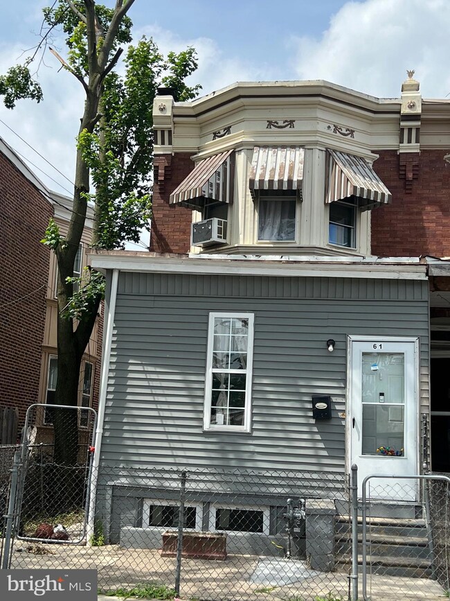 61 S 27th St, Camden, NJ 08105 - photo 2