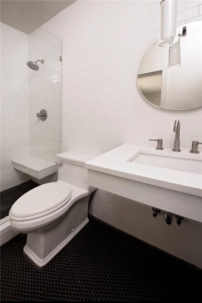 310 NW J St, Bentonville, AR 72712 - photo 7