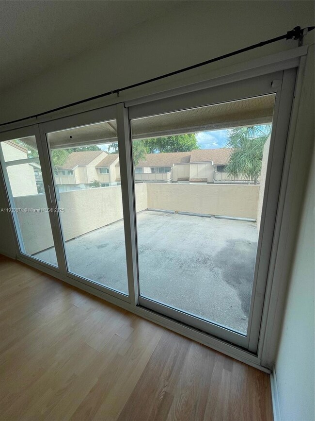 8237 NW 8th Ct, Plantation, FL 33324 - photo 6