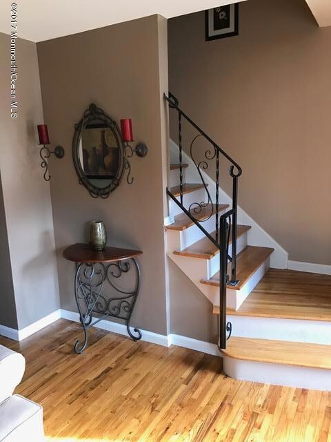 101 Foyer