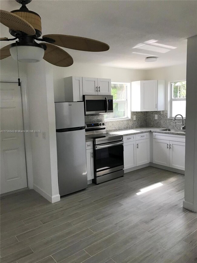 OPEN KITCHEN AREA