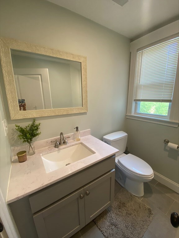 19 Mckone St unit 2, Dorchester, MA 02122 - photo 7