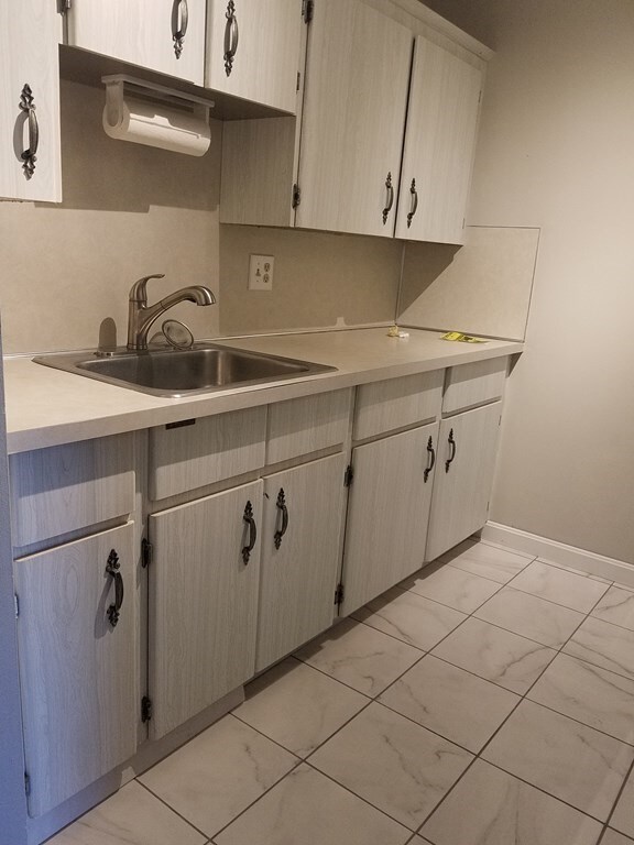 Sagamore Place Condominiums unit 615, Quincy, MA 02171 - photo 5