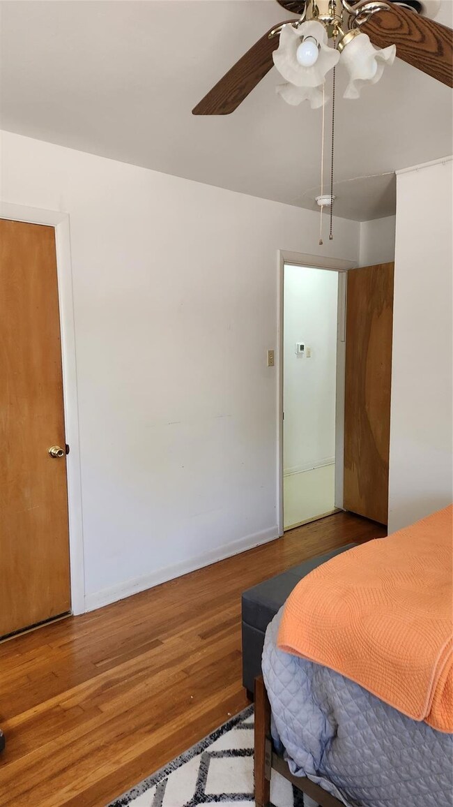 1119 Bales St, Cleburne, TX 76033 - photo 6