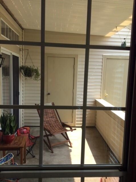 213 Hampton Place Blvd, Troy, NY 12180 - photo 2