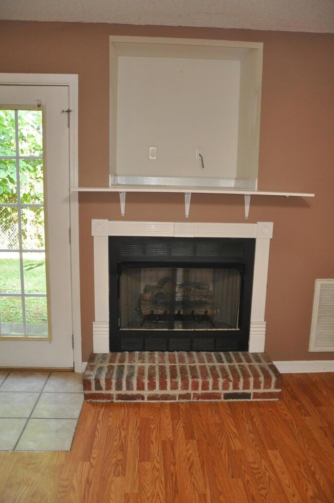 716 King Springs Rd unit 2, Johnson City, TN 37601 - photo 4