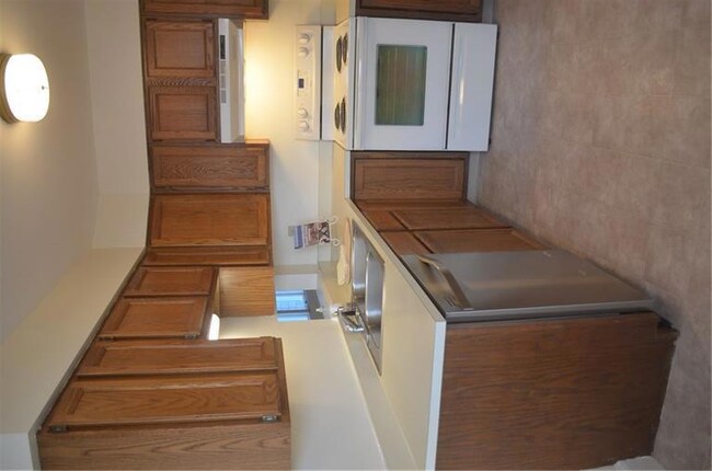 65 Pine Point Rd unit 10, Scarborough, ME 04074 - photo 7