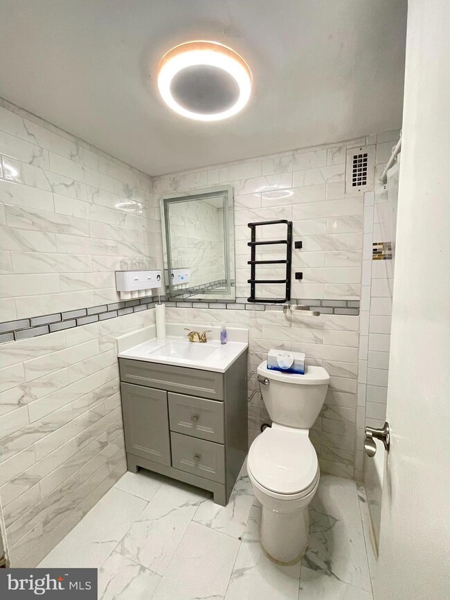 6145 Leesburg Pike unit 204, Falls Church, VA 22041 - photo 7