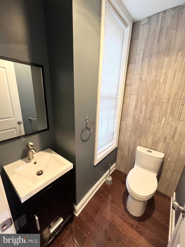 2653 Jasper St, Philadelphia, PA 19125 - photo 6