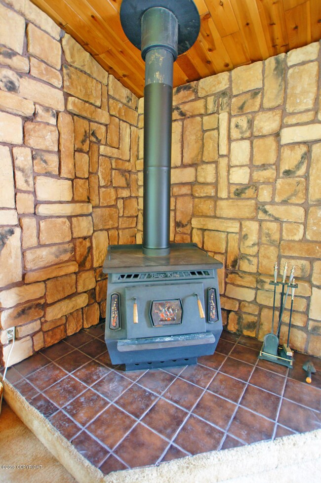 7385 E Waldron Cove Ct, Palmer, AK 99645 - photo 4