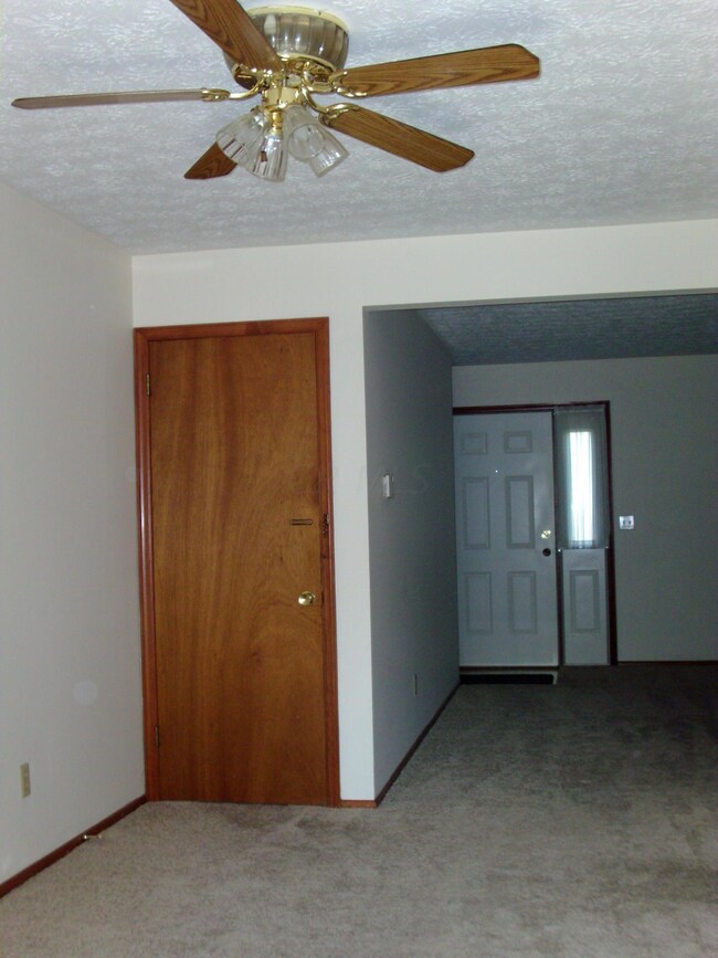 2314 Hardesty Court - 2017 018
