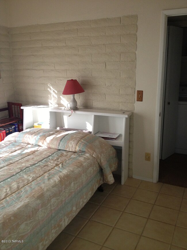 Bedroom -1674188232@photo