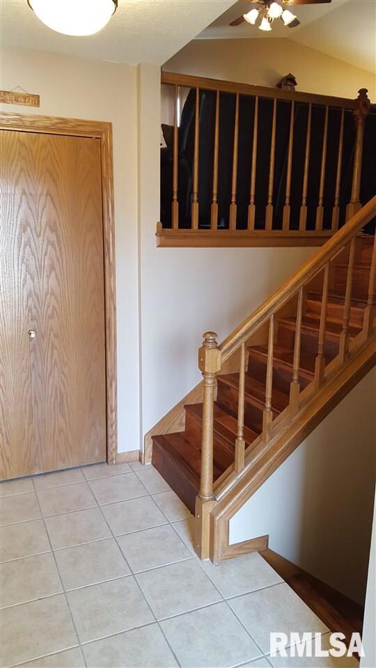 6128 Jebens Ave, Davenport, IA 52806 - photo 3