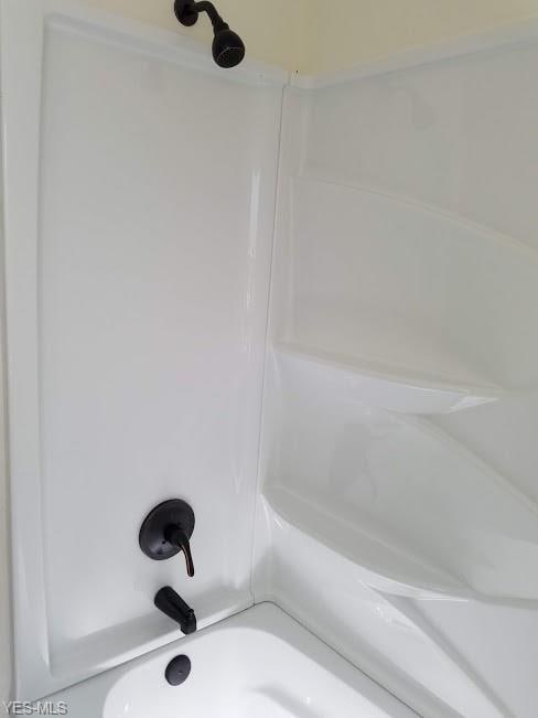 406 E 274th St, Euclid, OH 44132 - photo 4