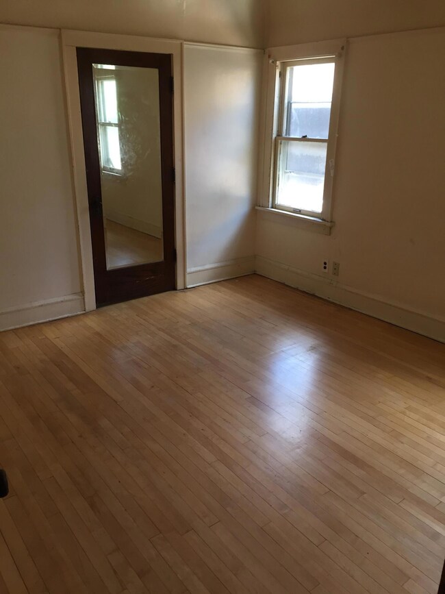 2570 N 51st St unit 2572, Milwaukee, WI 53210 - photo 5