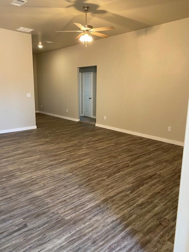 1408 E 89th St, Odessa, TX 79765 - photo 3