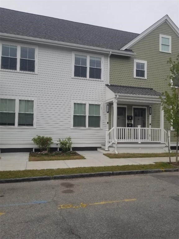 28 Portland Street Unit 4 St, Providence, RI 02907 - photo 2