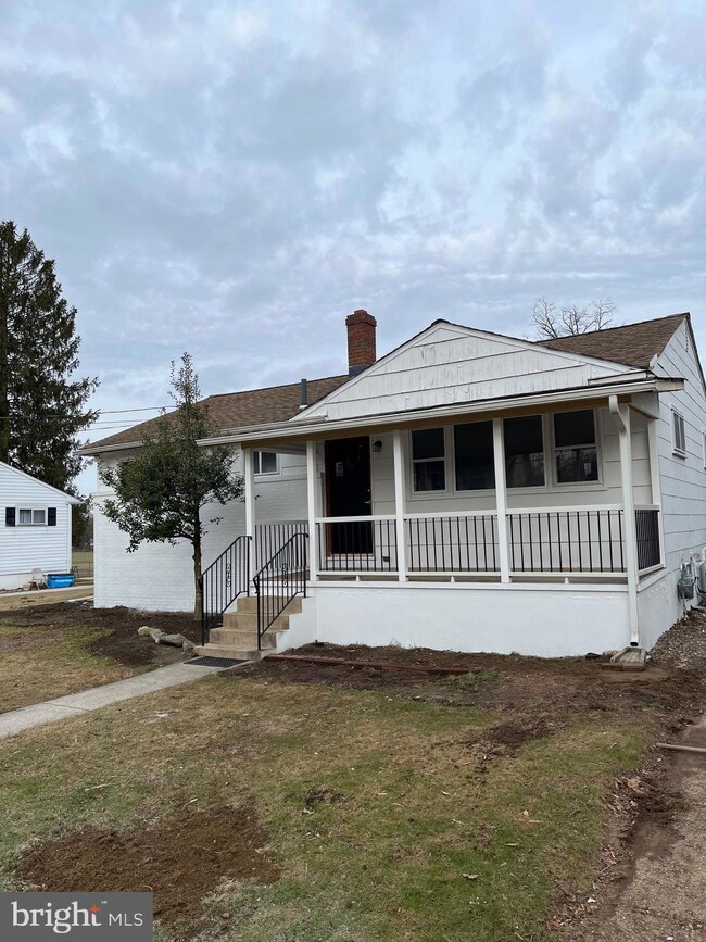 151 N Fernwood Ave, Pitman, NJ 08071 - photo 2