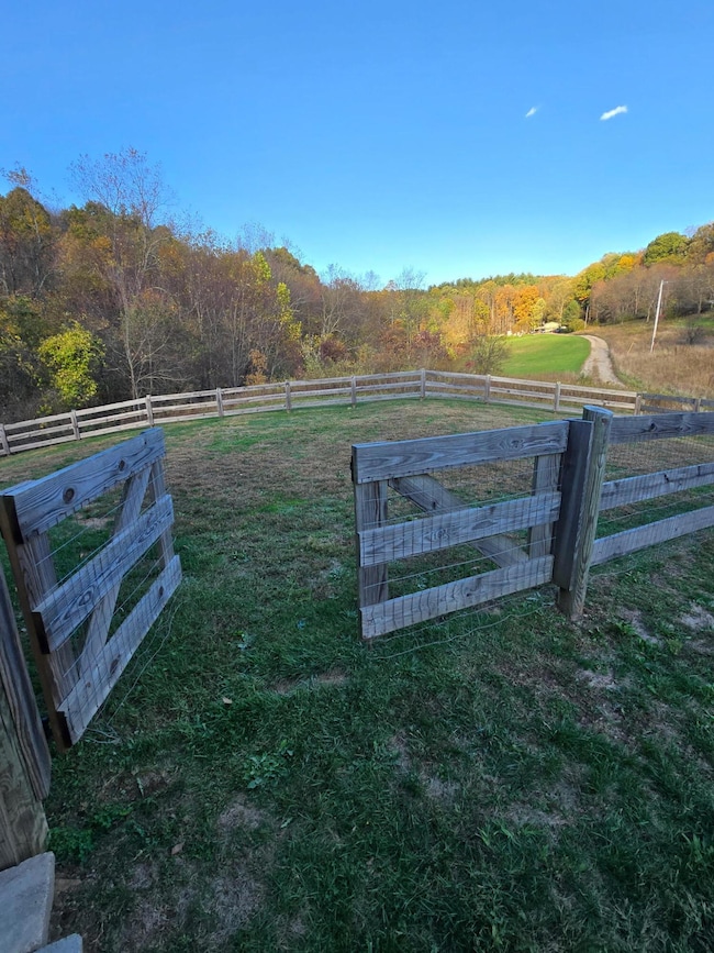 28841 Coshocton Rd, Howard, OH 43028 - photo 6