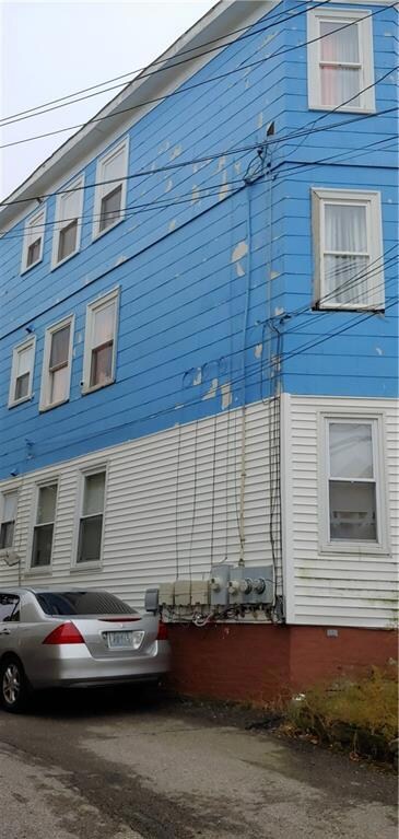 204 Pavilion Ave, Providence, RI 02905 - photo 2