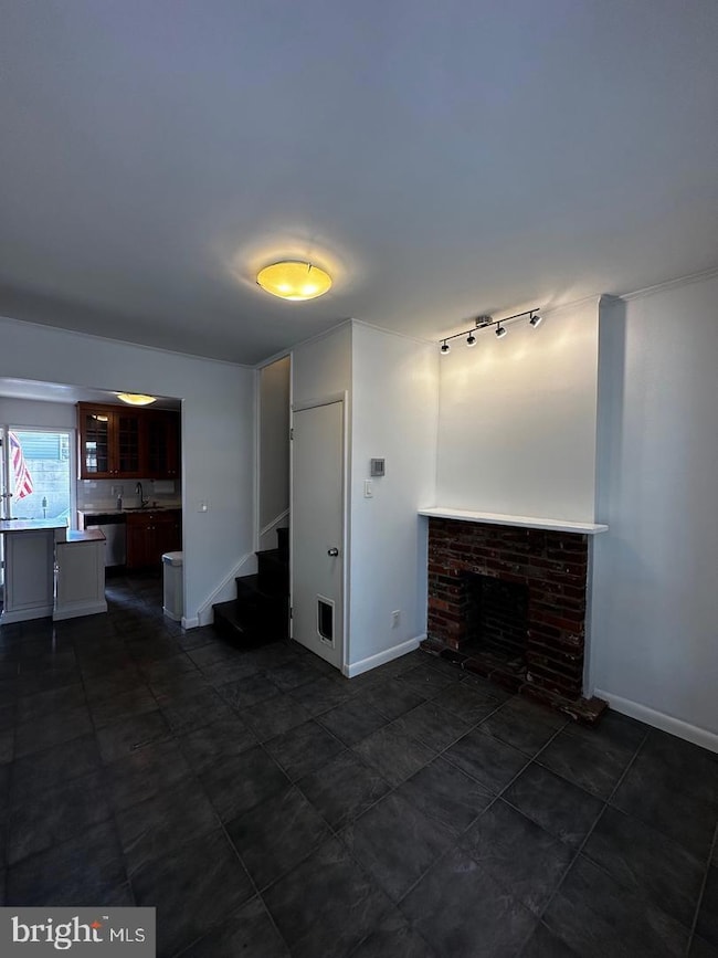 810 S Howard St, Philadelphia, PA 19147 - photo 4