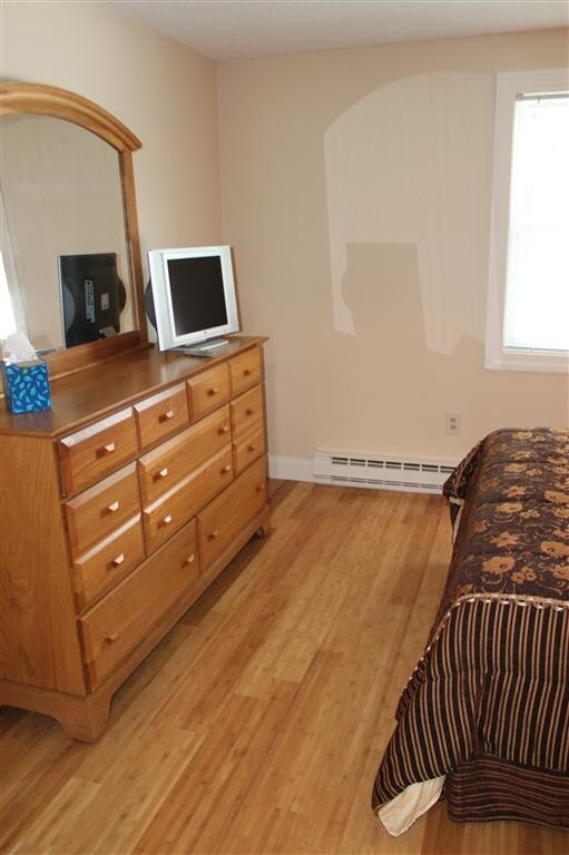 57 Circle Rd unit 4, Manchester, NH 03103 - photo 4