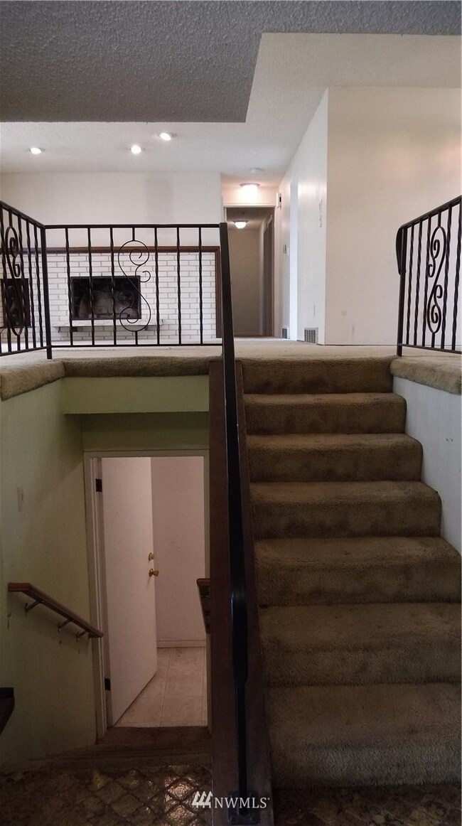 28048 13th Ave S, Des Moines, WA 98198 - photo 4