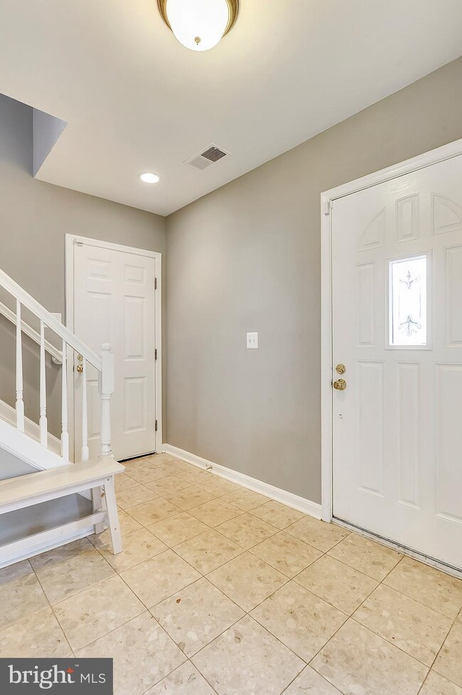 8300 2nd Ave, Vienna, VA 22182 - photo 2