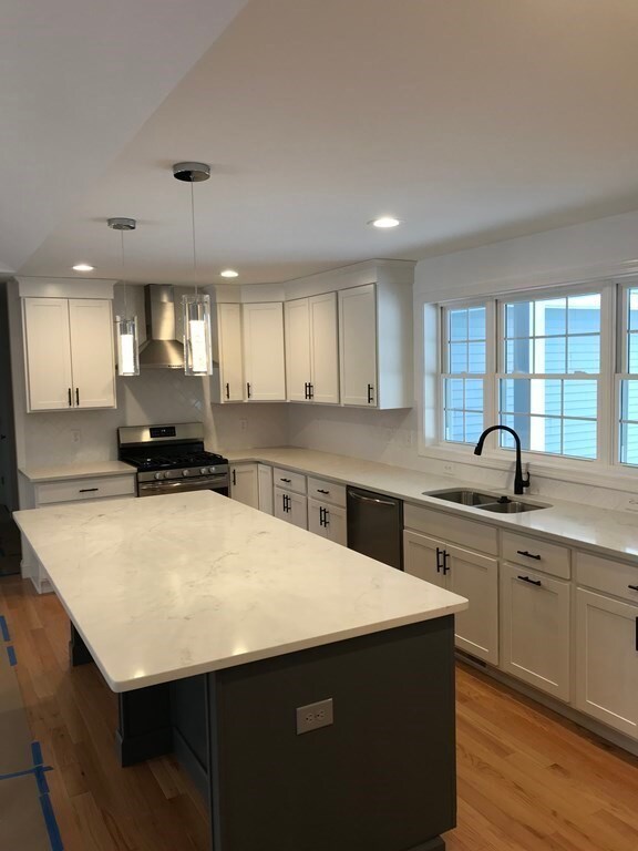 288 Old Marsh Hill Rd, Dracut, MA 01826 - photo 4