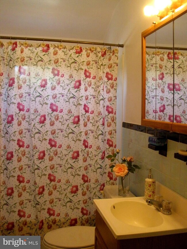 1020 Middlesex Rd, Essex, MD 21221 - photo 6