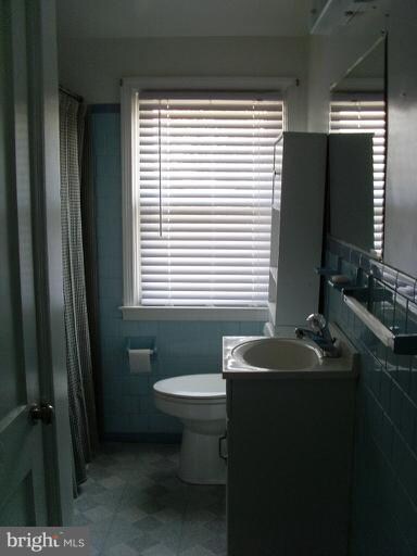 1767 Weston Ave, Parkville, MD 21234 - photo 2