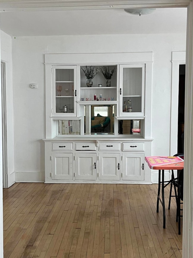 2962 N Cramer St unit 2964, Milwaukee, WI 53211 - photo 5