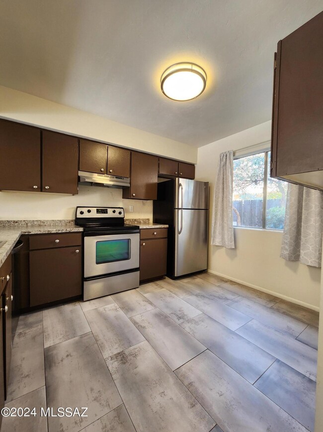 1349 E Fort Lowell Rd unit C, Tucson, AZ 85719 - photo 6