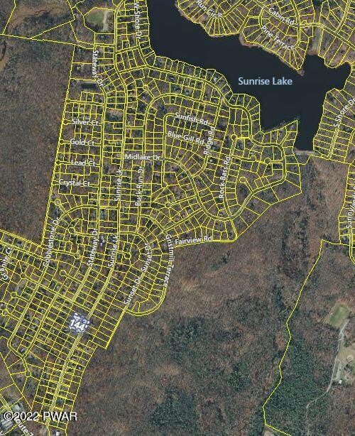 33 Sunrise Dr, Milford, PA 18337 - photo 2