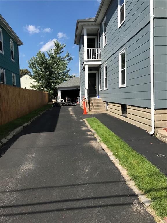plenty of parking!