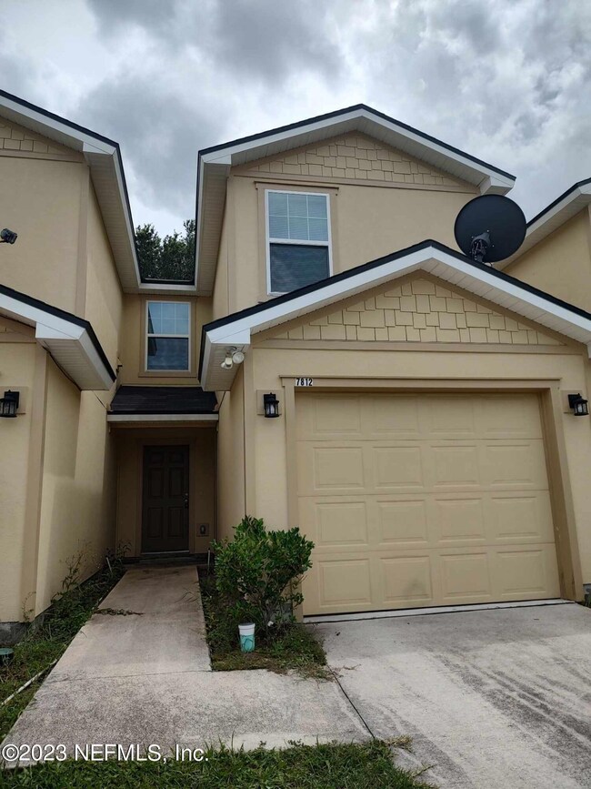 7812 Playschool Ln, Jacksonville, FL 32210 - photo 2