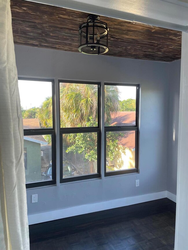 432 15th St unit 2, West Palm Beach, FL 33401 - photo 4