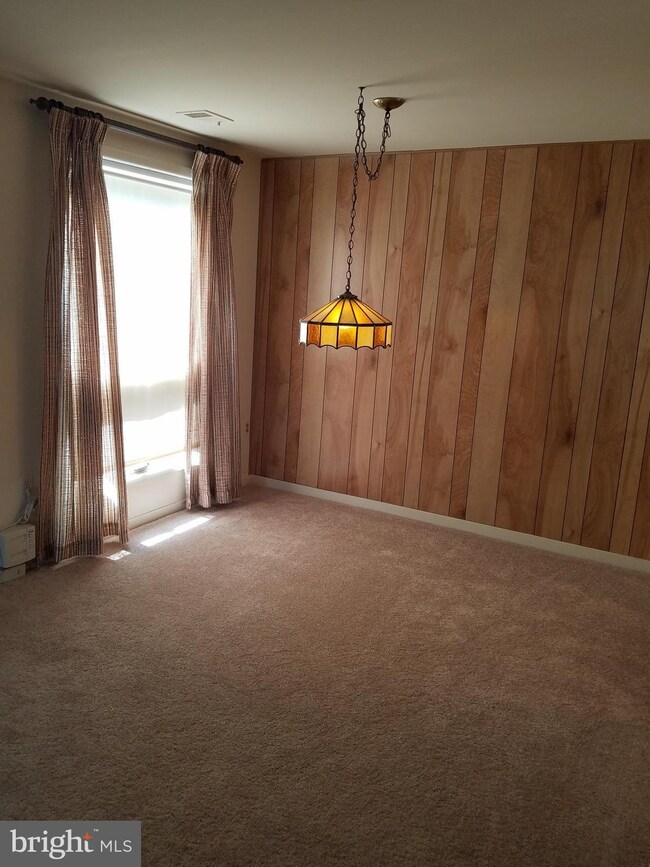 536 Glen Ct, Glen Burnie, MD 21061 - photo 6