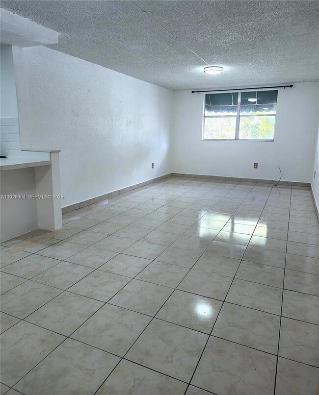 666 W 81st St unit 209, Hialeah, FL 33014 - photo 2