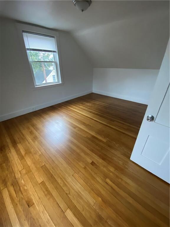 19 Clinton Ave, Newport, RI 02840 - photo 5