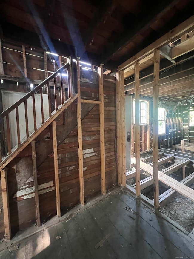 48 Lake St, Norwich, CT 06360 - photo 2