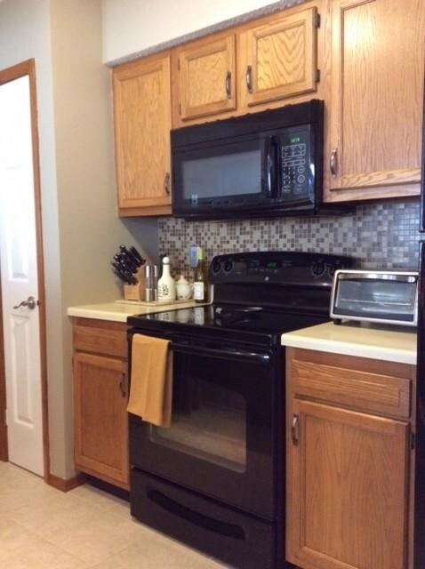 213 Hampton Place Blvd, Troy, NY 12180 - photo 4