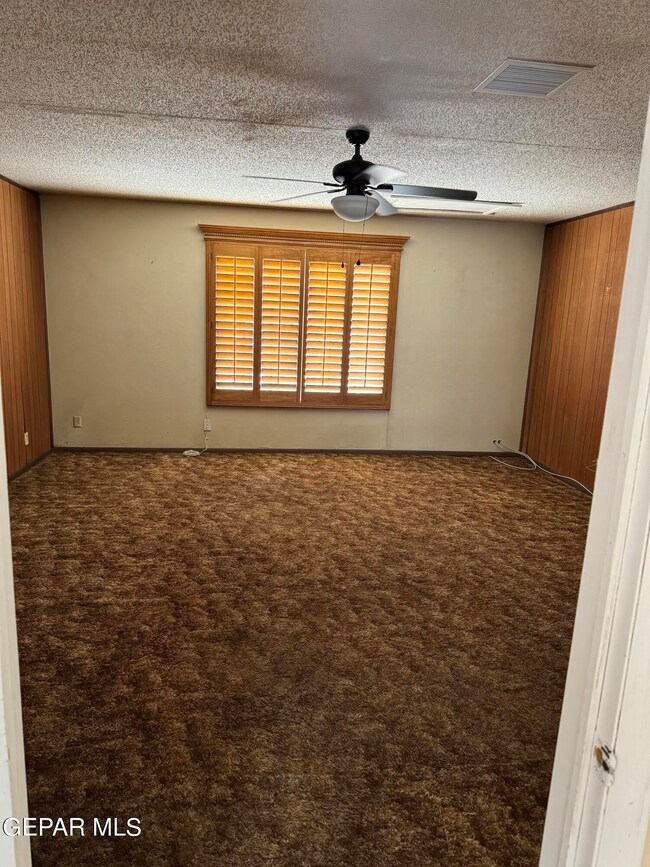 2321 Frank Beard Dr, El Paso, TX 79935 - photo 5