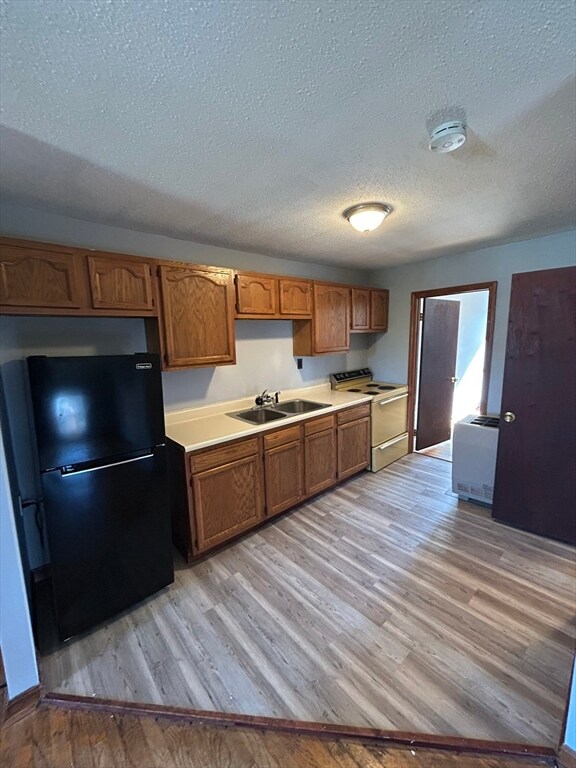 913 Rodman St unit 3S, Fall River, MA 02721 - photo 3