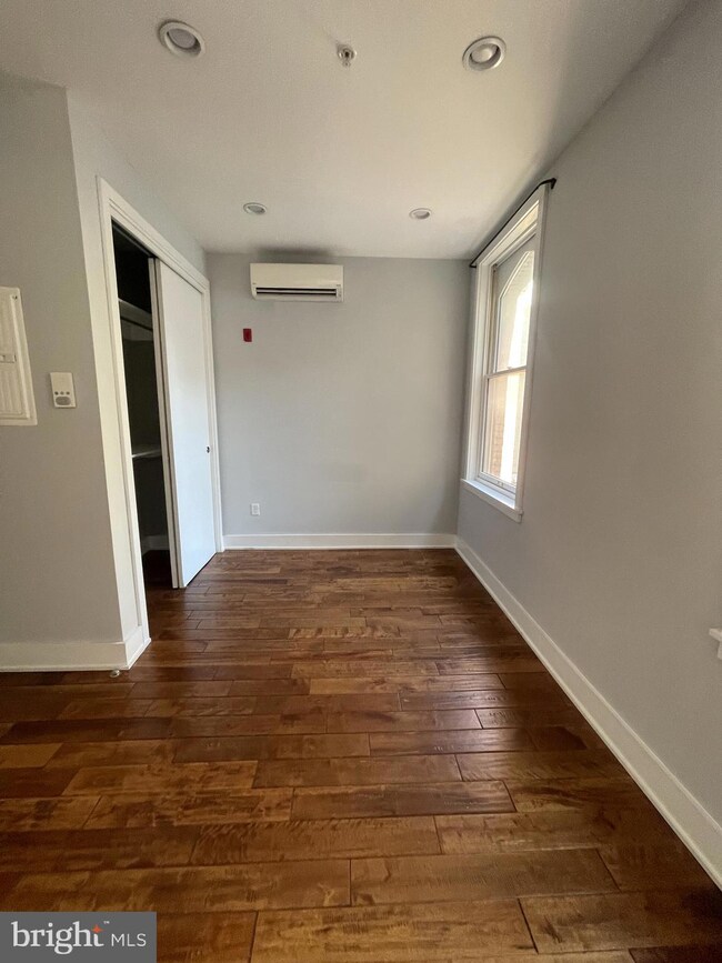 126 S 16th St unit 3F, Philadelphia, PA 19102 - photo 6