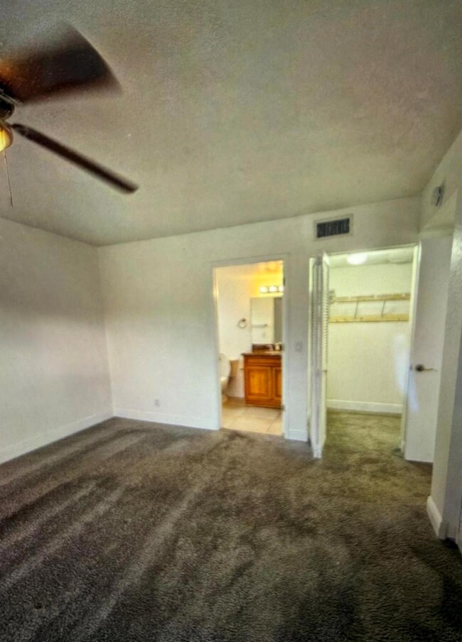 1661 Balfour Point Dr unit G, West Palm Beach, FL 33411 - photo 2