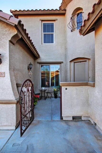 Private Courtyard