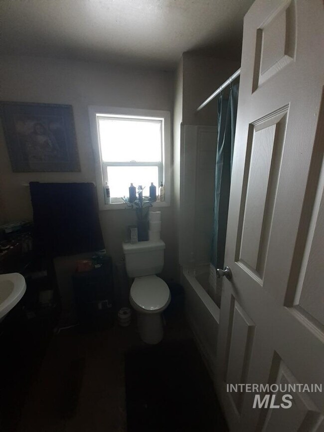 842 Occidental Ave, Burley, ID 83318 - photo 5